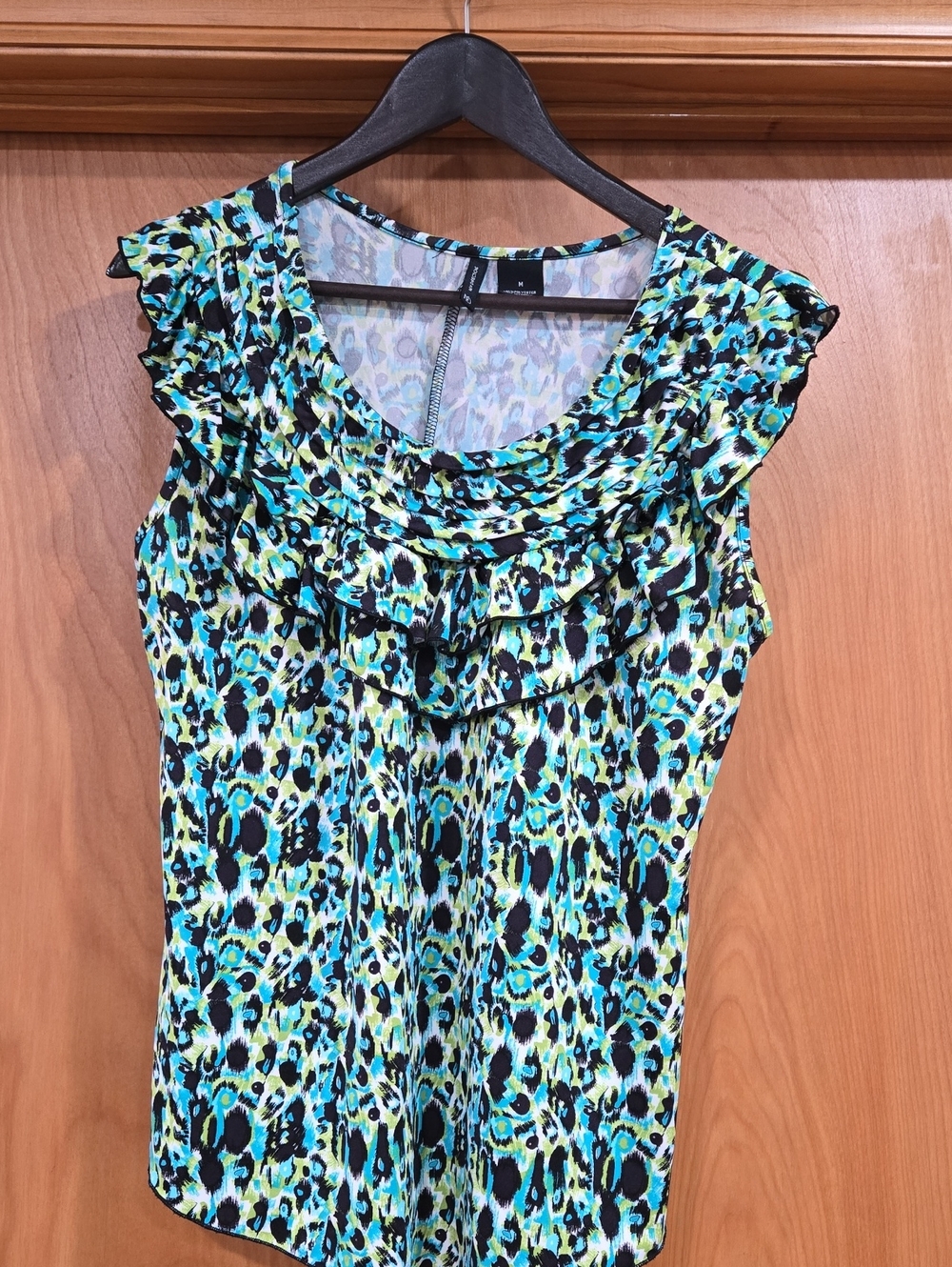 new directions Turquoise Lime Black Ruffle-Front Sleeveless Top